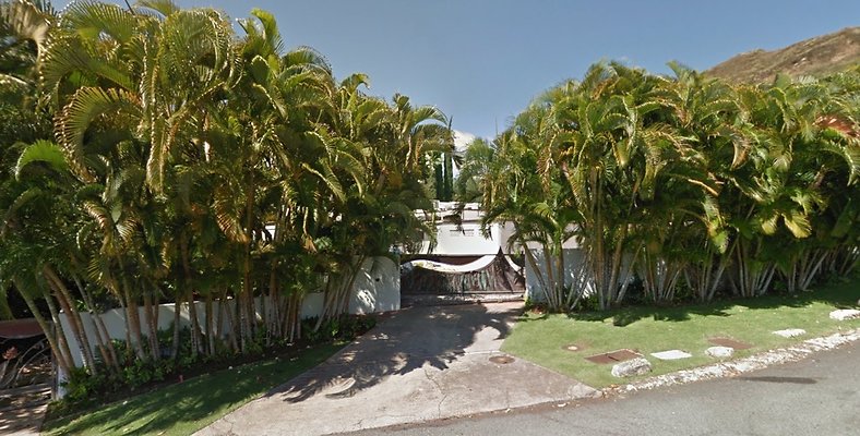 HI50 S6 3088 Noela St Gate