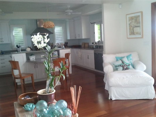 Kate Niuiki 2012 (6)