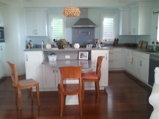 Kate Niuiki 2012 (7)