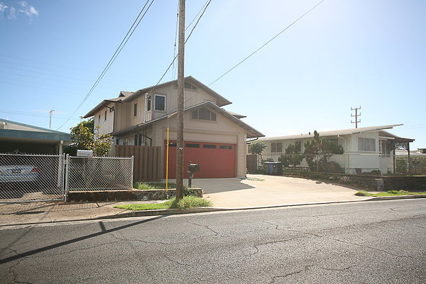 DH CedricYamanaka 831Luawai-3