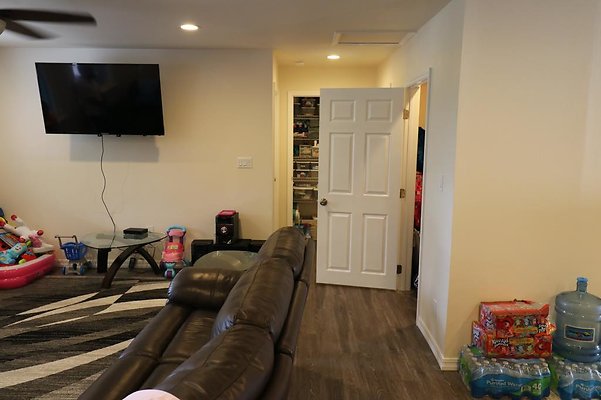 th Gagnon Residence   518