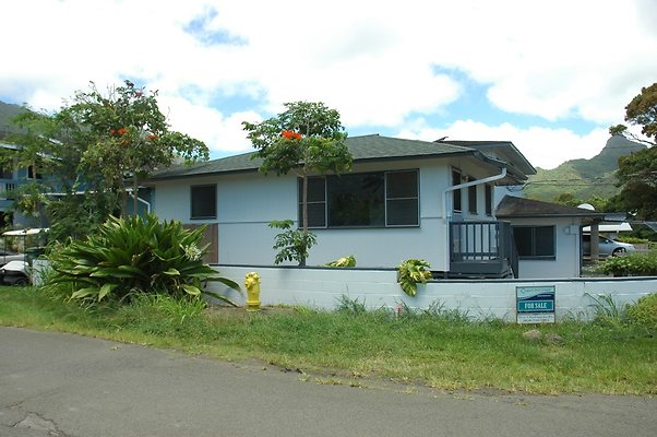 Waimanalo Koamoali and Mekia St