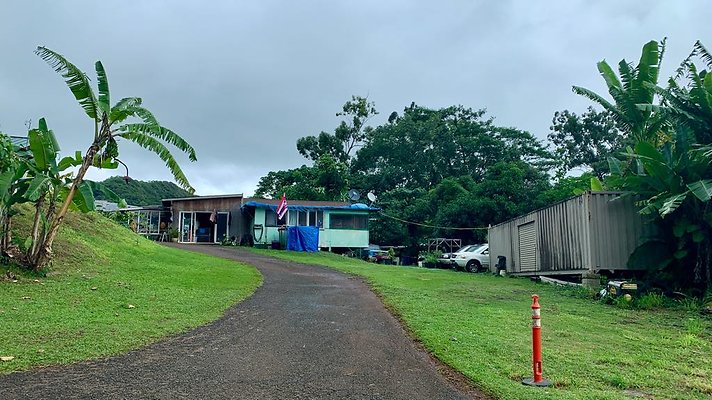 Waimanalo Bumpy's Houses 41-978H Waikupanaha St