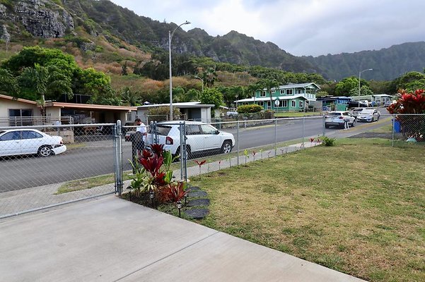 th McEllroy Residence   595