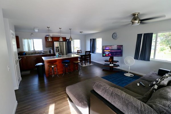 th McEllroy Residence   606