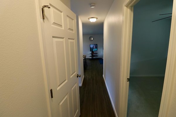 th McEllroy Residence   618