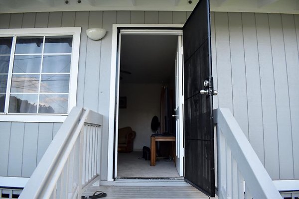 th Kwan-Him Residence    142