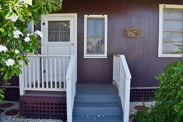 th Nuss Residence    54