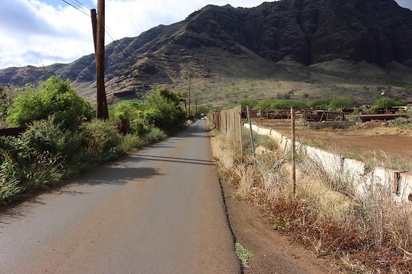 Waianae 85-1330 Waianae Valley Road-Angels Towing