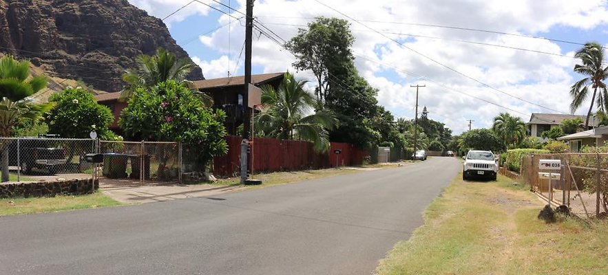 Makaha 84-36 Makau St No Contact