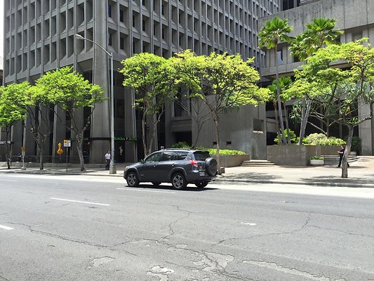 HI50 S6 Downtown BOH Breezeway 09.38