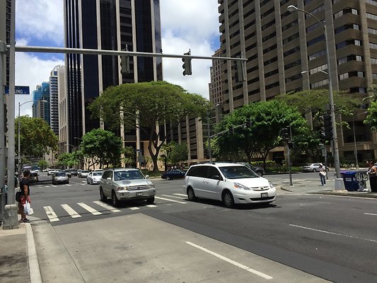 HI50 S6 Downtown BOH Breezeway 08.49