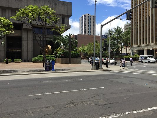 HI50 S6 Downtown BOH Breezeway 09.41