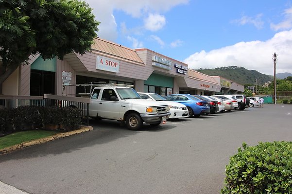 4400 Kalanianaole Hwy Axiom Real Estate Deborah Wilson 619.933.7933