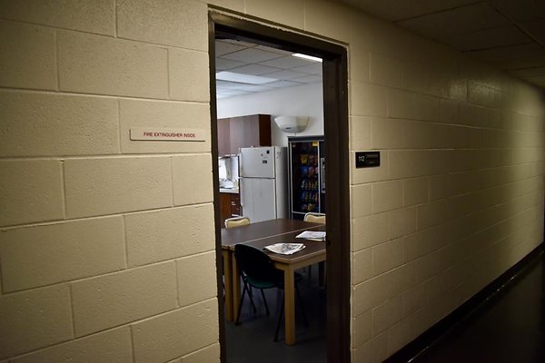 National Guard Office  • 819