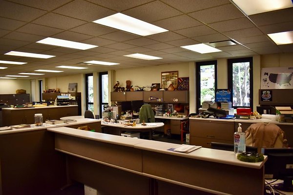 National Guard Office  • 749