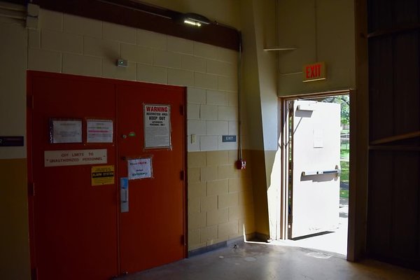 National Guard Office  • 844