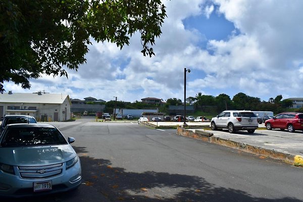 National Guard Office  • 853