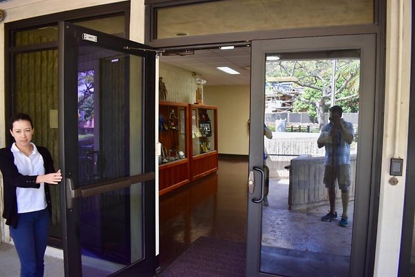 National Guard Office  • 742