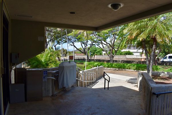 National Guard Office  • 734