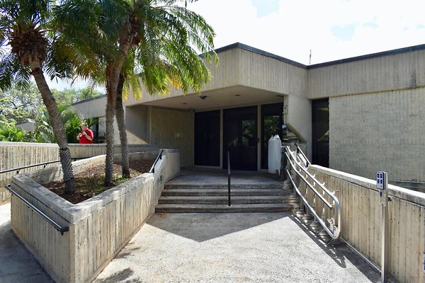 National Guard Office  • 739