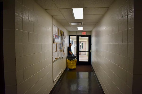 National Guard Office  • 818