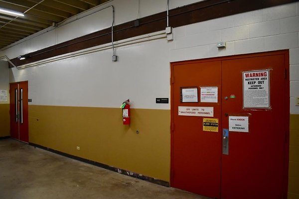 National Guard Office  • 843