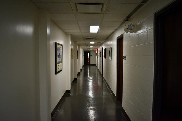 National Guard Office  • 816