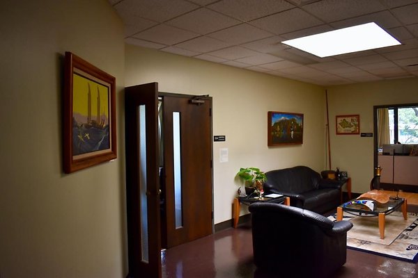 National Guard Office  • 775