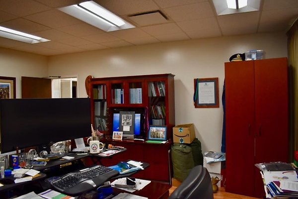 National Guard Office  • 805