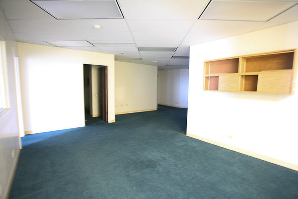 WaikikiTradeCenter-9