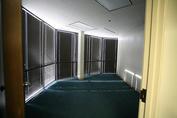 WaikikiTradeCenter-13