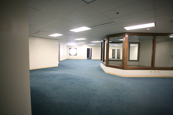 WaikikiTradeCenter-11