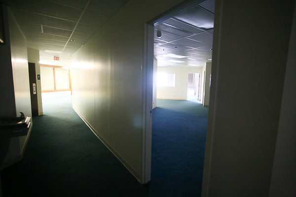 WaikikiTradeCenter-3