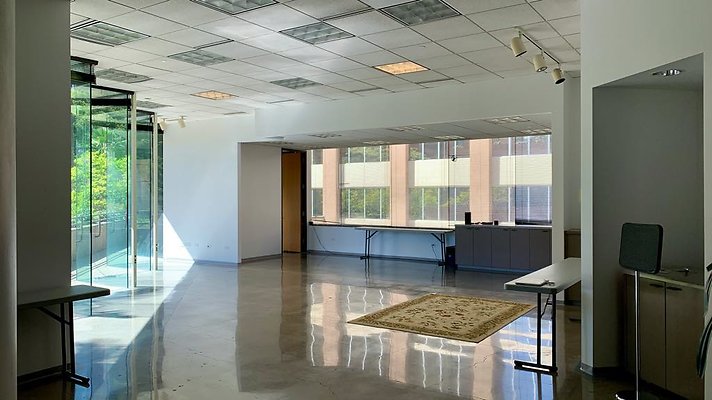 Alakea Corporate Tower - Lobby &amp; Ground Level