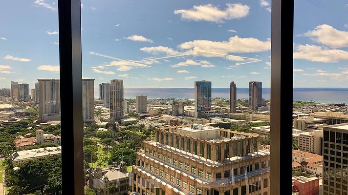 th 2019-11-04 11-10-00-1000