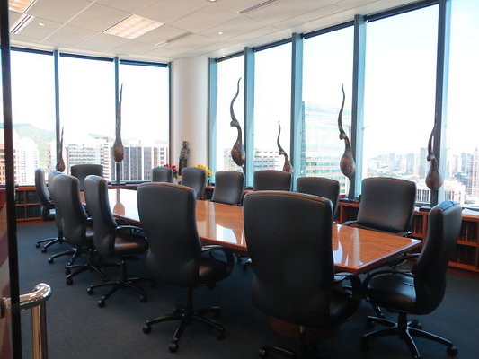 Gary Dubin Office Hokua Tower at 1288 Ala Moana 31st Floor 537 (1.22.25, 5.02 PM).2300