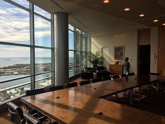 HI50 S5 1stHawaiian THEBoardroom 2014-11-13 14.26.33