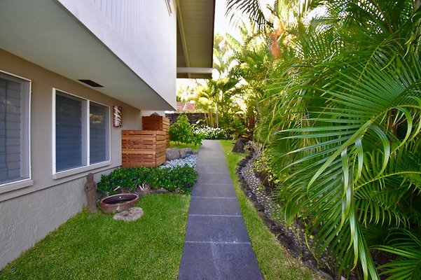 th Tune Residence   1169