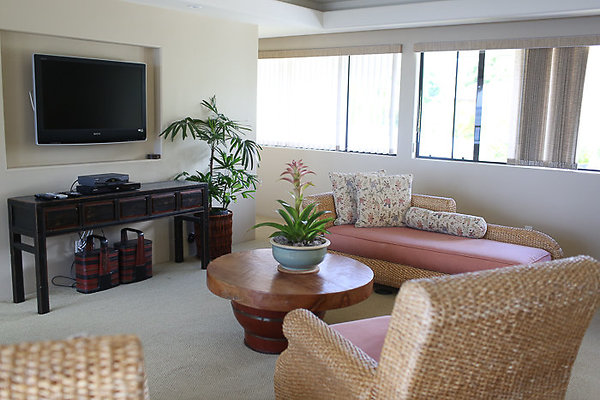 HawaiiKai 4895 KalanianaoleHwy-18