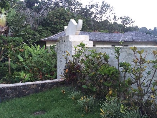 HI50 S6 Nuuanu 51 Kepola Pl 25.40