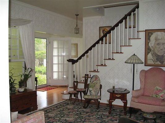 NUUANU DOWSETT FRIZELLE 3