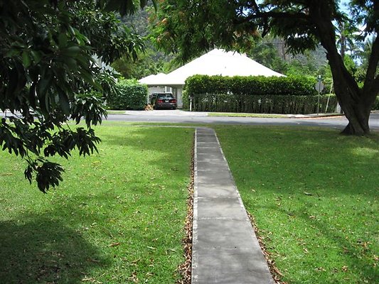 NUUANU DOWSETT FRIZELLE 5