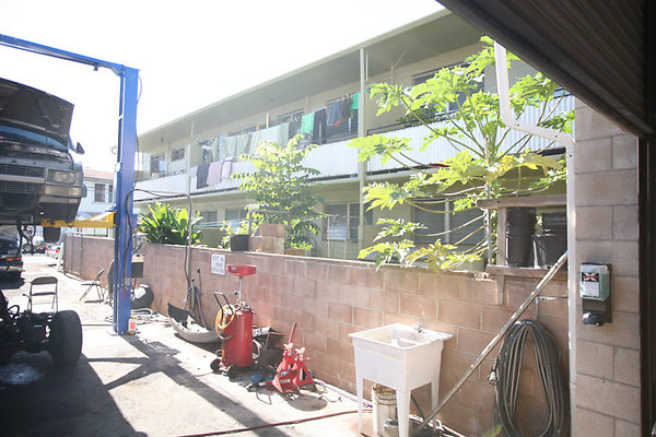 Autobody Shop Richard YoungSt-10