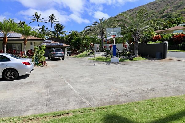 th 192 Poipu Dr   0052