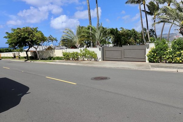 th 192 Poipu Dr   0033