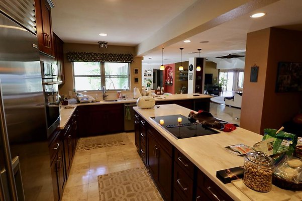 th 192 Poipu Dr   0079