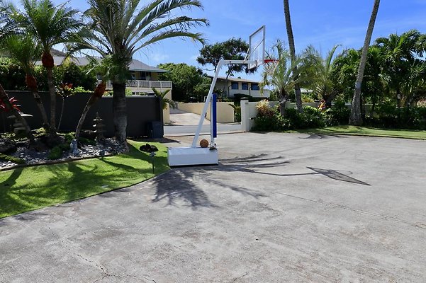 th 192 Poipu Dr   0048