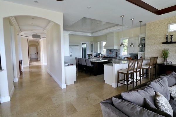 th 70 Poipu Dr   163