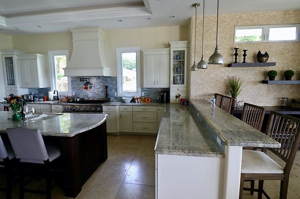 th 70 Poipu Dr   165